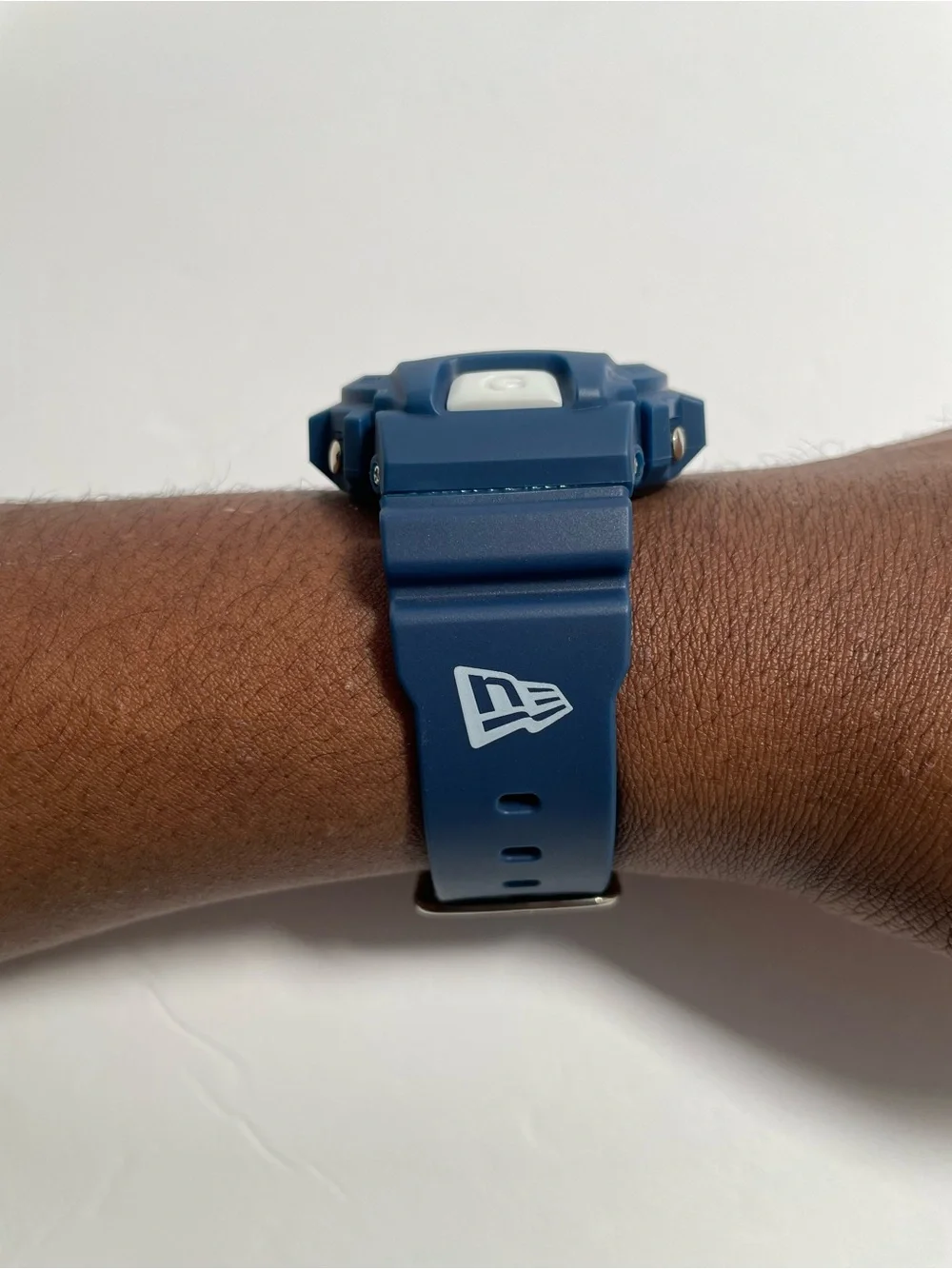 G-SHOCK “NEW ERA NAVY BLUE” DW6900
